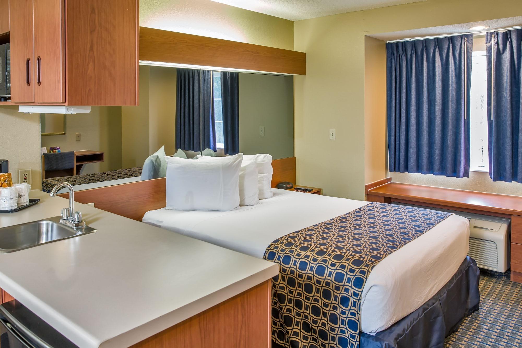 Microtel Inn & Suites Leesburg Exterior photo