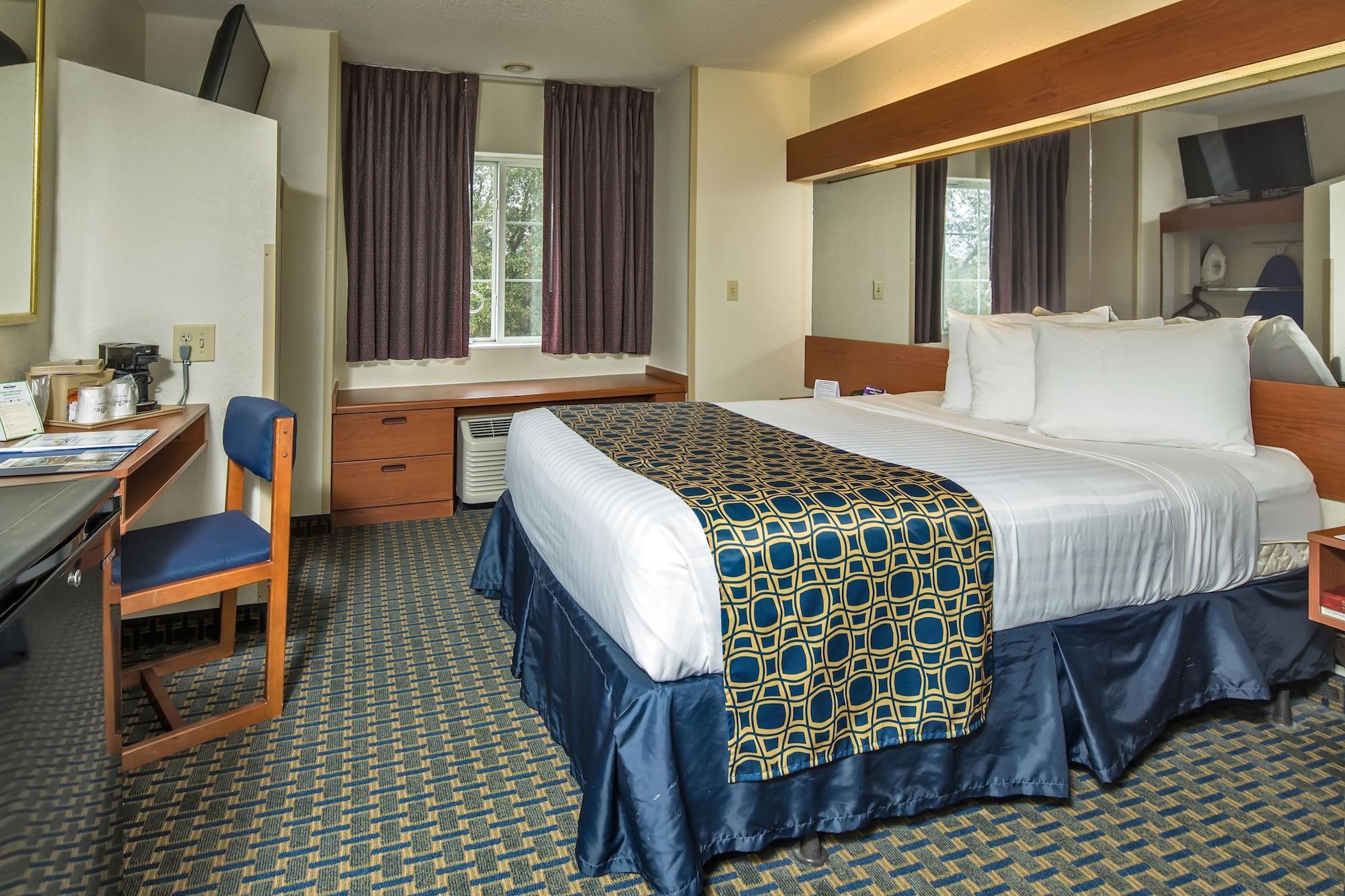 Microtel Inn & Suites Leesburg Exterior photo