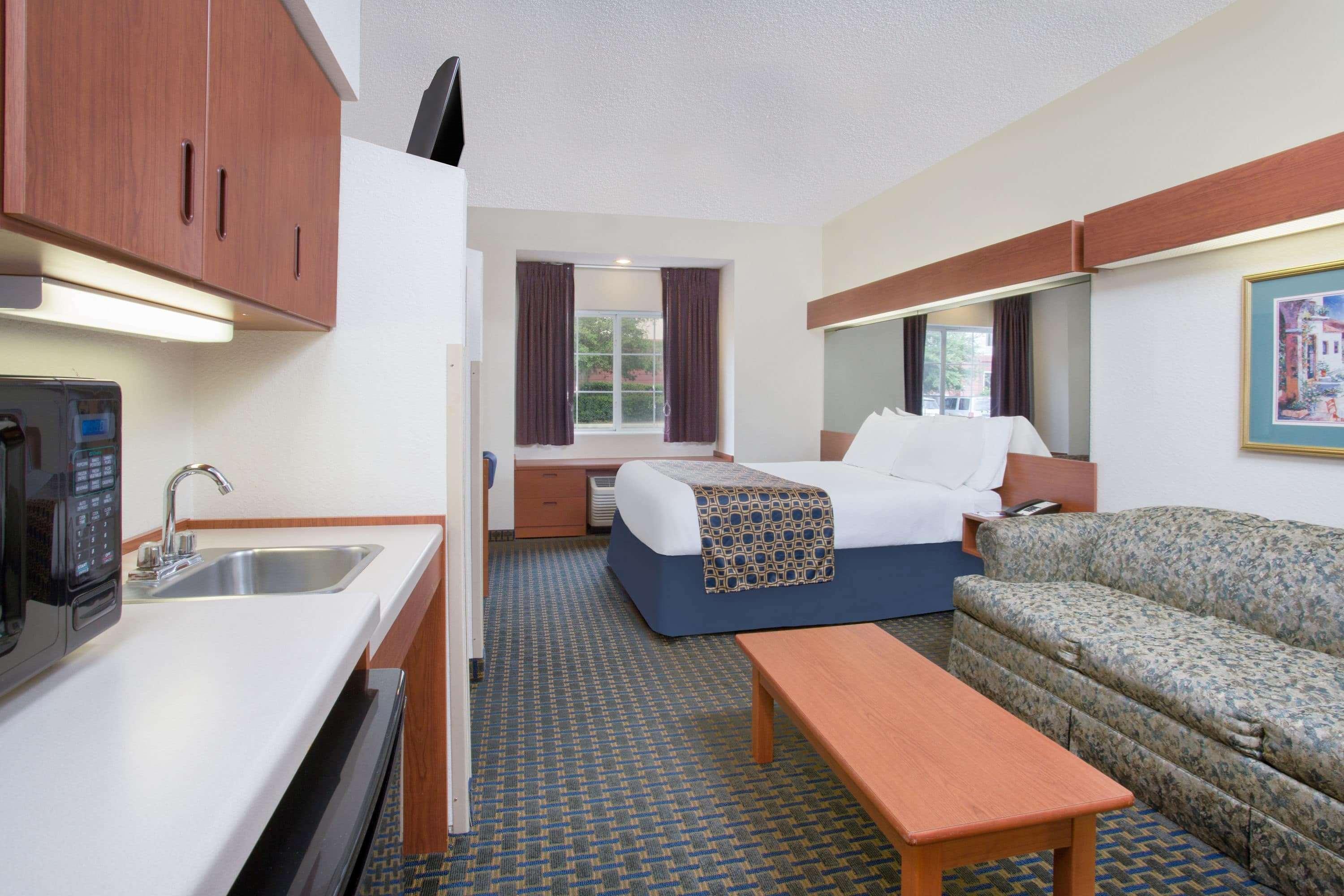 Microtel Inn & Suites Leesburg Exterior photo