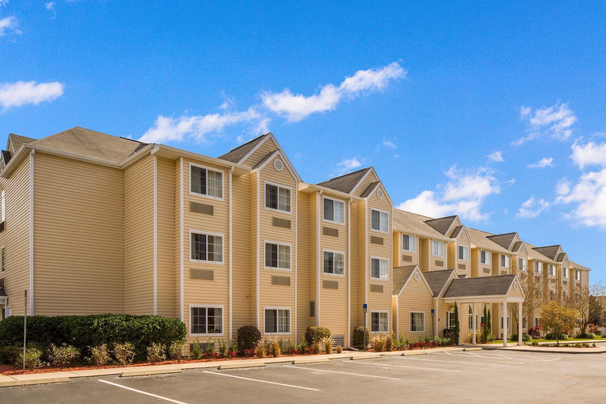 Microtel Inn & Suites Leesburg Exterior photo